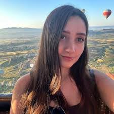 Priscila Alvarez (@priscilaalvarez)