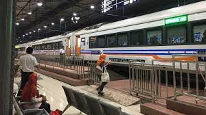 Tinggal masukin gambar di komen+nama station dan lokasinya dimana entar ane yang masukin ke trit ane gan (tenang pic itu foto real foto jepretan ane, yang punya gambar stasiun kereta api di indonesia dan hasil jepretan sendiri, tinggalkan jejak di bawah. Inilah Daftar 3 Rute Kereta Api Jarak Jauh Dibuka Mulai Besok Penumpang Harus Penuhi Syarat Ini Tribun Jateng