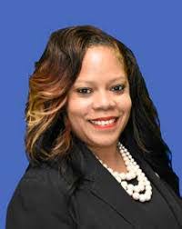 Darna Davis's Instagram, Twitter & Facebook