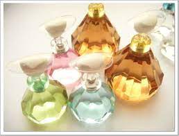 100均で手作り チェスタン風ネイルチップスタンド が可愛いすぎる naver まとめ desserts food wine decanter