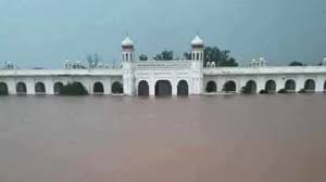 Flood waters enter Gurudwara Kartarpur Sahib in Pakistan as Ravi overflows  | Chandigarh News - The Indian Express