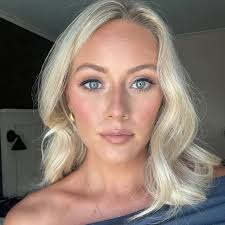 Emily Carson (@emilygracecarson) • Instagram photos and videos