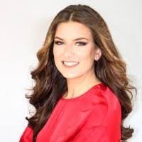 Amber Gallant's Instagram, Twitter & Facebook