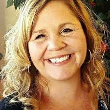 Kim Horrell's Instagram, Twitter & Facebook