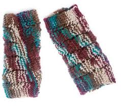 Artist knits dragon costumes with scales подробнее. Cozy Dragon Scale Mitts Allfreeknitting Com