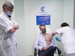 Αντιδράσεις για γεύμα μητσοτάκη σε βεράντα βουλευτή στους φούρνους ικαρίας. Episkepsh Mhtsotakh Sthn Ikaria Antidroyn Oi Ekpaideytikoi Alfavita