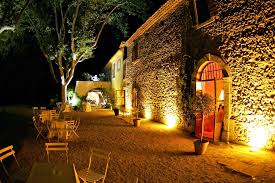 A 10 Km D Aix En Provence Ce Magnifique Moulin Vous Accueille Aix En Provence Le Moulin Lieu Mariage