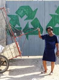 O casal de Curitiba que revolucionou o carrinho de catadores de recicláveis  - 14072022 - UOL TAB