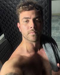 Christian Edgecombe (@chris.edgecombe) • Instagram photos and videos