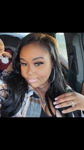 Roshell Bowie's Instagram, Twitter & Facebook