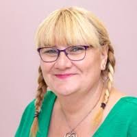 40+ "Amanda Bloomfield" profiles