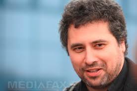 Radu jude (1977, bukurešť) vystudoval v roce 2003 filmovou režii na univerzitě médií v bukurešti. Radu Jude S New Movie Won A Prize In Montenegro