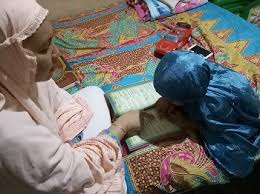 Hadits tentang pentingnya ilmu, mencari ilmu dan mengajarkan ilmu. Materi Pelajaran Qur An Hadis Madin Awwaliyah Kelas 1 Pontren Com