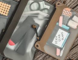 я все думаю о ней о ней о ней This Collection Includes Daka Pouches Suppressor Pouches Wallets And Containers They Re All Made Fro Black Friday Gift Black Friday Stores Fancy Gift Ideas