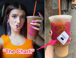 Erfrischend kühle durstlöscher wie iced coffee, iced latte, iced tea, coolatta oder frozen dunkaccino. New Charli D Amelio Dunkin Donuts Drink Will Give You A Sugar High