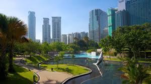 Ini dia referensi tempat belanja murah di kuala lumpur. Selain Menara Petronas Ini Tempat Menarik Di Klcc Malaysia