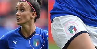 Entdecken sie die radsportbekleidung der nationalmannschaft italien hier au all4cycling. Italienische Frauen Nationalmannschaft Wird Sterne Los Nur Fussball