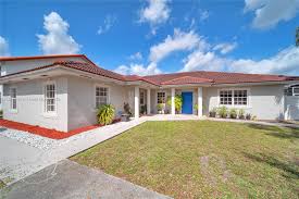 7567 North Augusta Drive, Unit FRONT, Hialeah, FL 33015