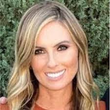 Jenn Wiggins's Instagram, Twitter & Facebook