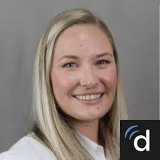 Kari Morris's Instagram, Twitter & Facebook