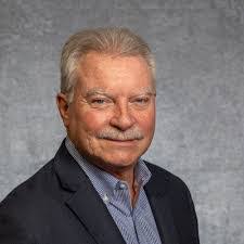 Scott Slavik's Instagram, Twitter & Facebook