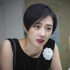 Gwei then appeared in a few more films before achieving wide recognition for the film secret, directed by jay chou. é‡'é¦¬çŽå››é …æå è…¿ å‰å°Žé å'Šé‡‹å‡º æ¡‚ç¶¸éŽ‚ç‚ºå¥ªå›žäº¡å¤«