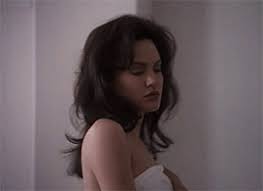 Photos, family details, video, latest news 2021 on zoomboola. Gif 1998 Gia 90er Animated Gif On Gifer By Vudonris