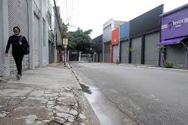 As medidas são recomendações dos 22 especialistas que compõem a equipe do centro de contingenciamento do coronavírus do estado de. Confira O Que Abre E Fecha Na Fase Emergencial De Sao Paulo Jovem Pan