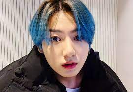 210227 Jungkook Vlive In 2021 Jeon Jungkook Jungkook Blue Hair