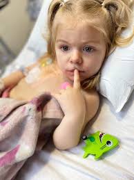 Keep sweet baby Fallon in your prayers as she goes in for her ✨FINAL✨ round  of chemo for the next 30 days! Hopefully, once she's done, she will get her  port taken