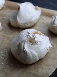 La Meringue Francaise Recette Meringue Facile Et Rapide Meringue Recette Meringue