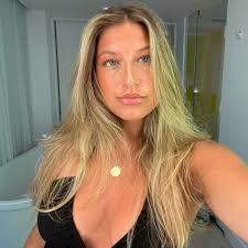 Are there any awards winning resturants (James beard or equivalent) that  have igloos for 2?