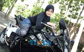 Kumpulan cewek cantik naik modifikasi motor ninja rr 150| 03. Cewek Ninja Masih Berani Ngajak Balapan Kita D Febrian Portal