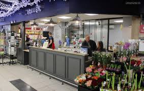 Le Nouvel Agencement De La Boulangerie Snack Coffee Et De L Accueil De L Intermarche La Madeleine A Angers Dessine Fabrique Et Pos Accueil Mobilier Design
