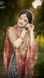 Pakistani Bride On Instagram In Love With This Whole Look Via Saadiya Rahman Pakis Pakistani Bridal Dresses Pakistani Bridal Makeup Desi Wedding Dresses