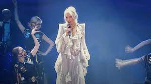 Ajda pekkan sensiz yıllarda 2020. Istanbul Yeditepe Konserleri Nin Ilk Gununde Ajda Pekkan Muzikseverlerle Bulustu