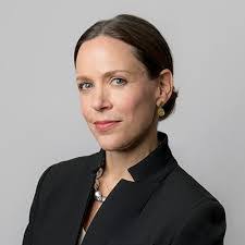 Lisa Robichaud's Instagram, Twitter & Facebook