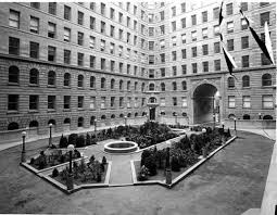 The Dakota Was Constructed Between October 25 1880 And October 27 1884 The Architectural Firm O Singer Sewing Machine Company Plaza Hotel Architecture Firm