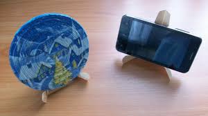 The way this picture frame is being held is a. 1 Minute Useful Craft Phone Photo Picture Stand From Cardboard Or Greeting Card Youtube