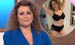 She played as a duo with kaye adams. Loose Women S Nadia Sawalha Says She Maintains Her Size 14 Figure By Eating Whatever She Wants Daily Mail Online