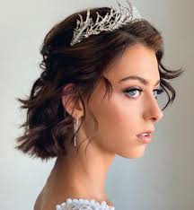 To help you ladies with short locks, we have rounded up stunning short wedding hairstyles you will love. 40 Trendy Wedding Hairstyles For Short Hair Every Bride Wants In 2021
