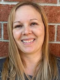 Carol Ramos's Instagram, Twitter & Facebook