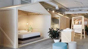 Casper Mattresses Go Offline With Pop Up Location In Chicago Mattress Store Casper Mattress Mattress Showroom