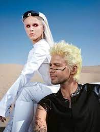 Мы, как бестселлер, что не достать со стороны всем виднее, как жить нельзя это искусство не прятать чувства тебя любить у целого. Maks Barskih Zivert Bestseller Tekst Pesni