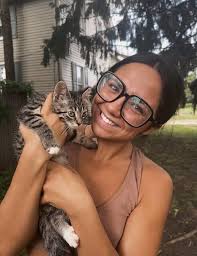 Roommate wanted for master suite in Dunwoody home