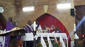 Messe minuit mardi 25 décembre 2018. Kinshasa Une Messe Du Souvenir En Memoire Des Morts Du 31 Decembre 2017 Sous Haute Tension Afriwave