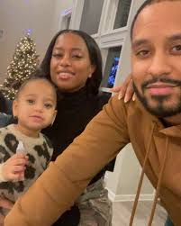 Happy Thanksgiving from me and mine!, Speaking of giving, I’m giving two of  my dating ebooks away at NO COST! , •This Is How You Date, •Red, Yellow and  Green Lights of Dating, Comment the word “FREE” ...