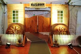 Featuring quality whips, blank guns, replica guns, trick roping, holsters, knives, wild west blank firing guns and much more at the best prices! Eventrent Wild Wild West