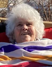 Linda Doubleday's Instagram, Twitter & Facebook