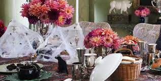 Bonus points if you add dry ice to make is smokey. 20 Elegant Halloween Dinner Party Ideas How To Throw An Adult Halloween Dinner